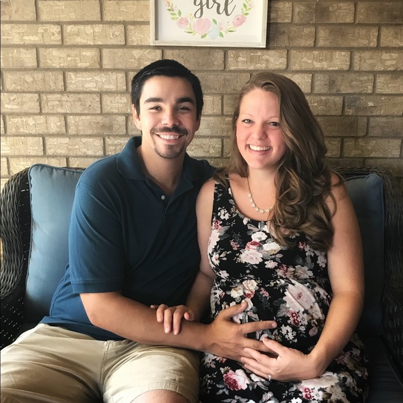 Meet your Posher, Cassy - Picture 2 of 7